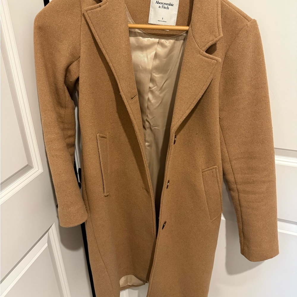 A&F Women’s Dad Coat